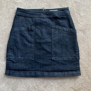 Jean skirt with large pockets